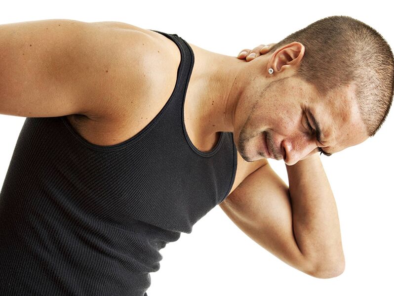 Pain in the cervical spine is the main symptom of osteochondrosis.